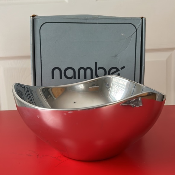 New in box! 1967 nambe Tri-Corner Bowl - Picture 5 of 6